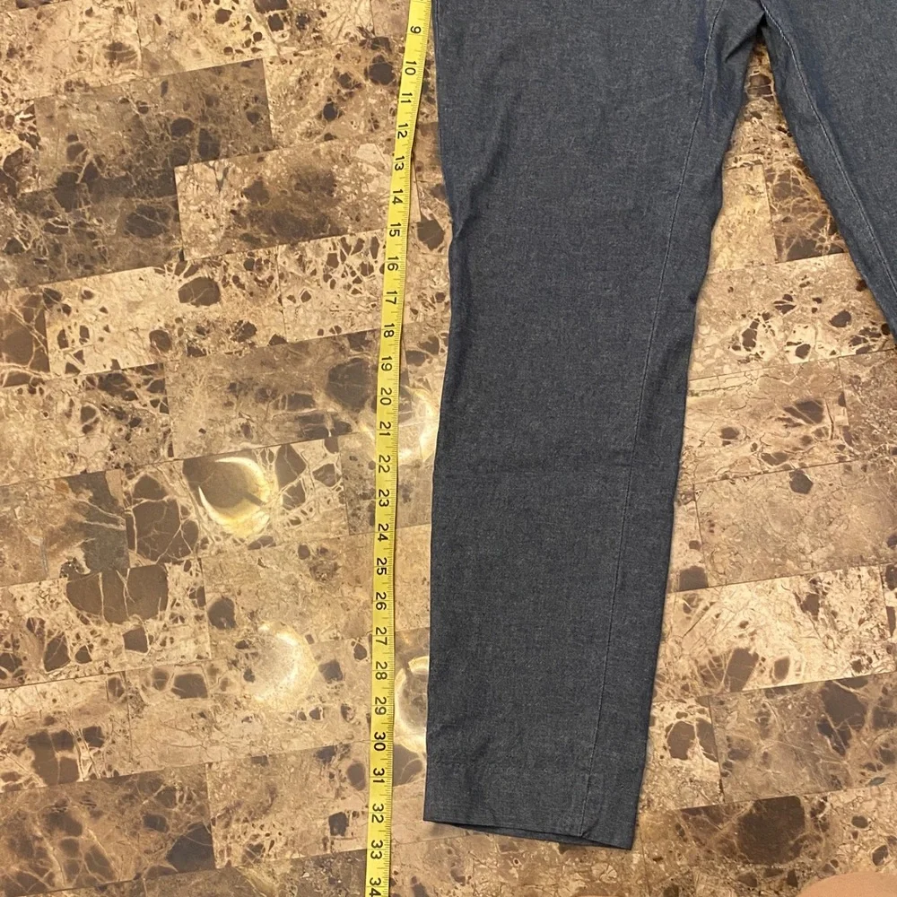 Banana Republic Women’s Slate Chinos - Picture 2 of 8